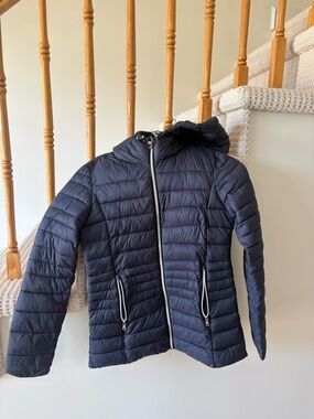 Women’s Navy Quilted Hooded Puffer Jacket